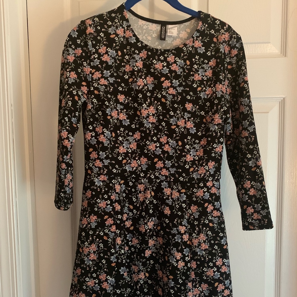 🎁3 for 30🎁Floral mini dress. NWOT
